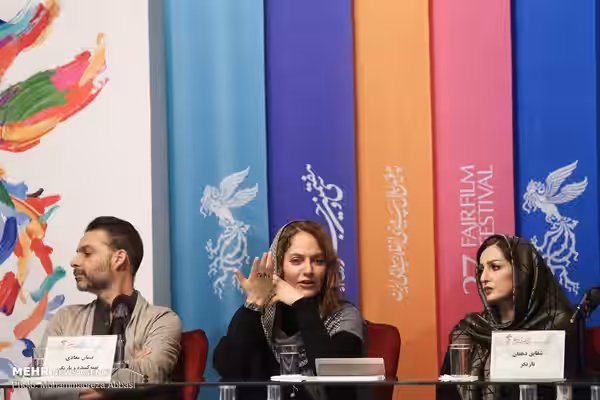 پیمان معادی، مهناز افشار و شقایق دهقان در نشست خبری فیلم ناگهان درخت، سی و هفتمین دوره جشنواره فیلم فجر (2019)