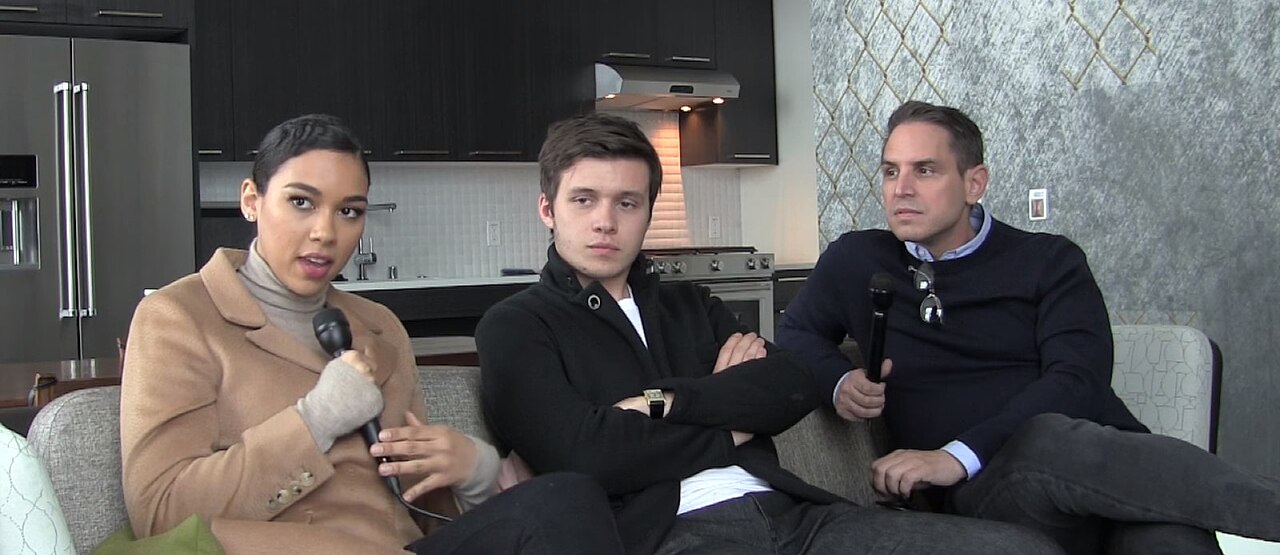Spencer Fornaciari of The MacGuffin interviews director Greg Berlanti, actor Nick Robinson and actress Alexandra Shipp from the romantic dramedy Love, Simon. (2018)