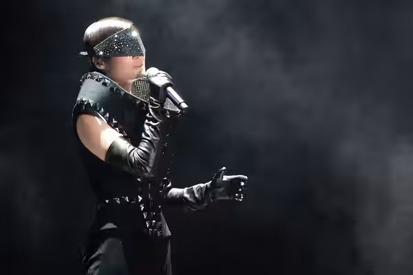 Li Yuchun in Gareth Pugh, at 2015 WhyMe Chris Lee Chengdu 10th anniversary concert.