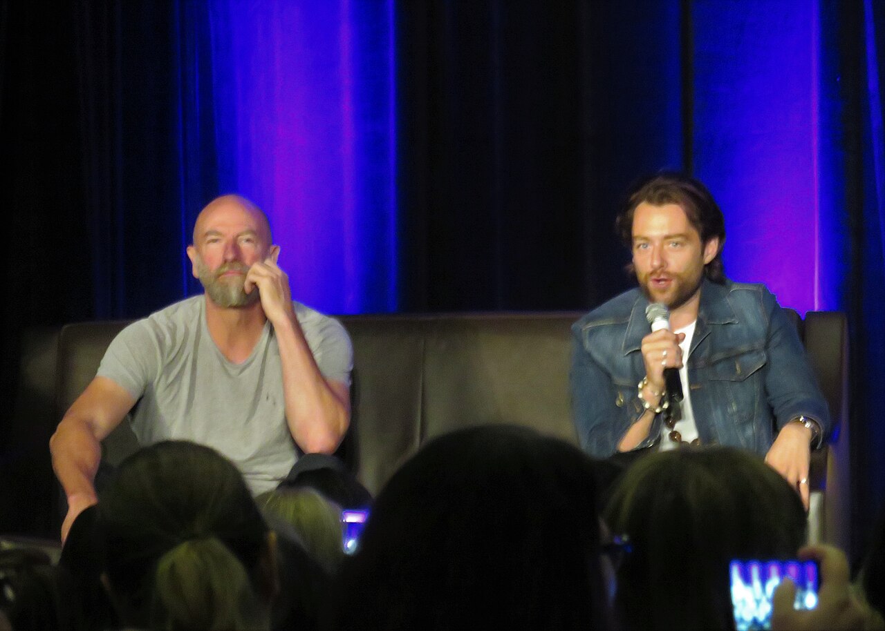 Graham McTavish and Richard Rankin at the Q&amp;A panel for Outlander, Wizard World Chicago 2018