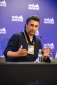 Press conference with Actor Cliff Curtis, and Bloxx CEO &amp; Co-Founder Chris Smith (2025)