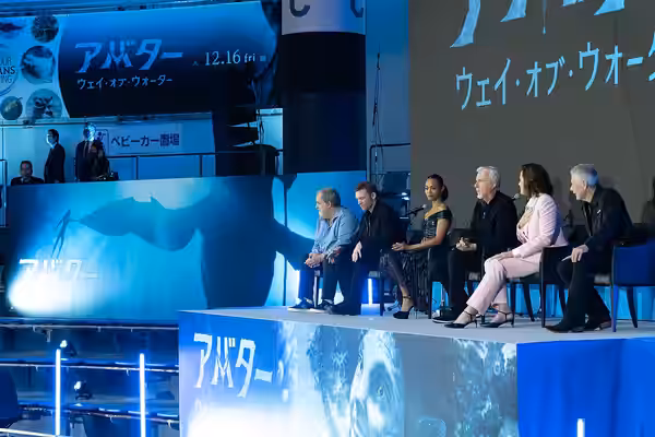 アバター:ウェイ・オブ・ウォーター ウォーターフロント記者会見 ジョン・ランドー サム・ワーシントン ゾーイ・サルダナ ジェームズ・キャメロン シガニー・ウィーバー スティーヴン・ラング (2022)