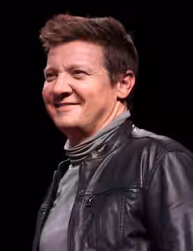 Jeremy Renner speaking at an event in Phoenix, Arizona. (2023)