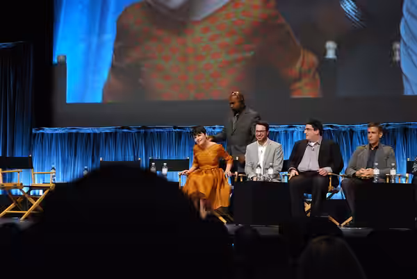 Ginnifer Goodwin, Edward Kitsis, Adam Horowitz, Steve Pearlman (2012)