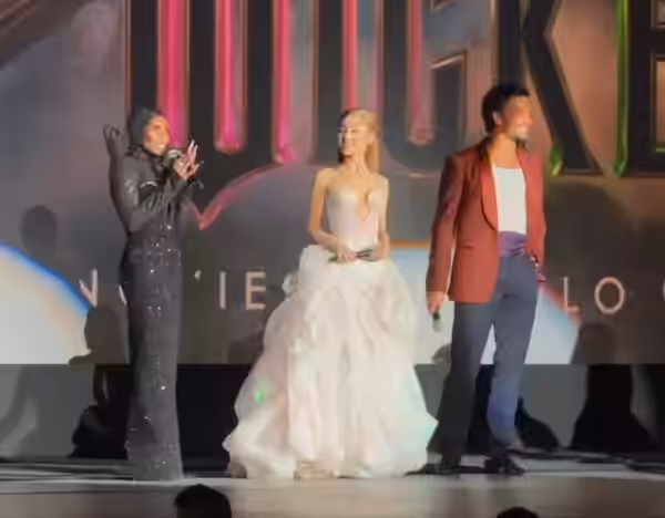 Cynthia Erivo, Ariana Grande y Jonathan Bailey en la premiere de “Wicked” en el Auditorio Nacional, Ciudad de México el 11 de noviembre de 2024.