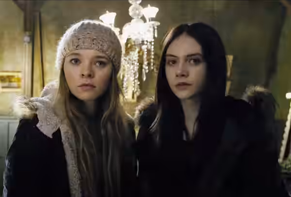 Ghostland - de Pascal Laugier - Bande-Annonce VF Découvrez la bande-annonce VF de Ghostland, un film de Pascal Laugier avec Crystal Reed, Anastasia Phillips, Em (2018)