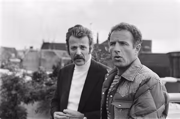 Collectie / Archief : Fotocollectie Anefo Reportage / Serie : [ onbekend ] Beschrijving : Persconferentie i.v.m. film "Een brug te ver" ("A Bridge too Far"); re (1976)