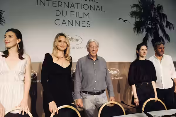 The Benedetta crew during the press conference (2021)
