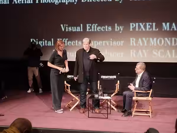 John McTiernan avant sa masterclass à la Cinémathèque française en mars 2025.
