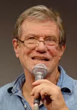 John McTiernan speaking during his masterclass at the Cinémathèque Française on 09-13-2014.