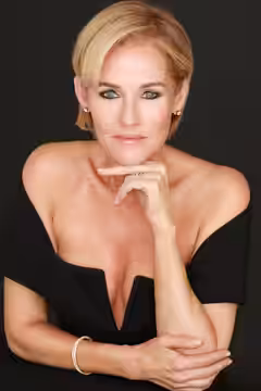 Penelope Ann Miller