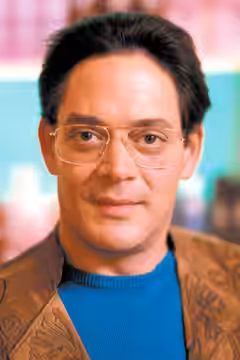 Raul Julia