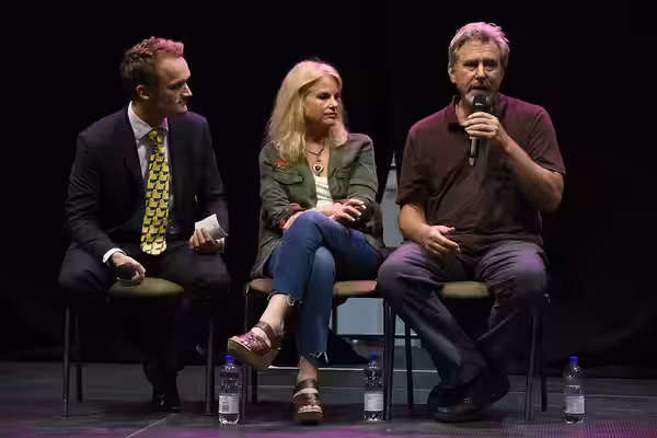 Steffen Anton, Jennifer Runyon, Timothy Carhart (2018)