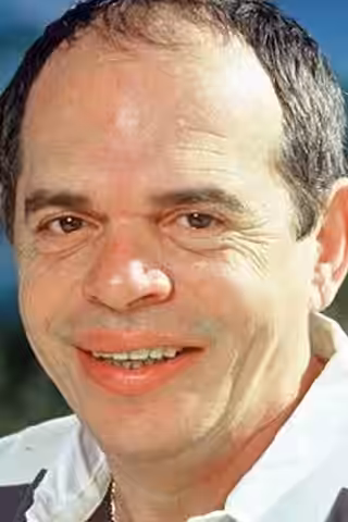 Ticky Holgado