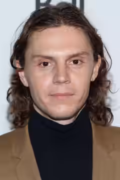 Evan Peters