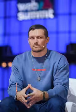2 November 2022; Oleksandr Usyk, World Heavyweight Boxing Champion, on Centre Stage, during day one of Web Summit 2022 at the Altice Arena in Lisbon, Portugal. 