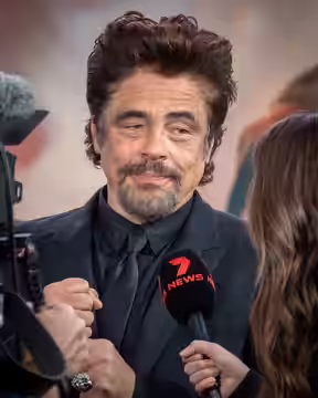 Benicio Del Toro interview on the Red Carpet for World Premiere of ‘One Battle After Another’ (2025)