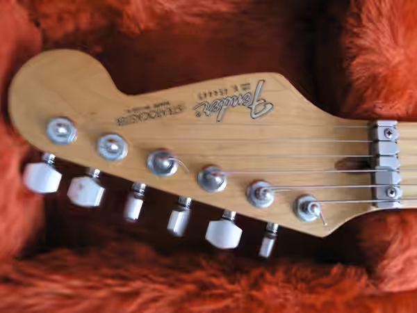 Sky Phoenix (aka George Siewierski) guitar used as Alekas Attic backup guitar by River Phoenix mostly used on the song by Josh McKay "Gold Mine" Close up of Yel (1991)