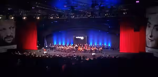 Polish composer Zbigniew Preisner and Australian singer/composer Lisa Gerrard at Istanbul Congress Hall. (2014)