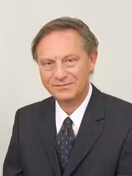 Senator V kadencji Krzysztof Piesiewicz (2001)