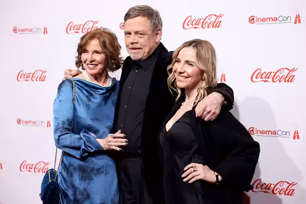 Marilou Hamill, Mark Hamill and Chelsea Hamill on the red carpet at the Big Screen Achievement Awards at the 2025 CinemaCon at The Colosseum Theater at Caesars 