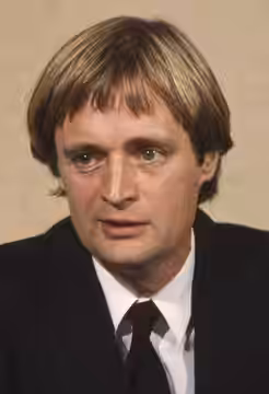 Title: David McCallum, Man from U.N.C.L.E. Creator(s): Gotfryd, Bernard, photographer Date Created/Published: [1982] Medium: 1 photograph : color transparency ;