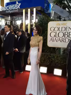 Michelle Dockery at the 2013 Golden Globe Awards