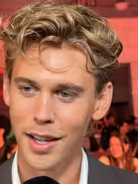 Elvis Premiere Sydney Australia (2022)