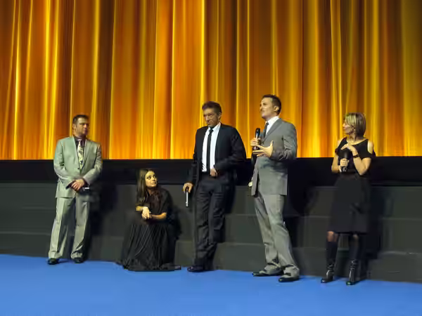 Black Swan cast and crew (from left to right: producer Scott Franklin, actress Mila Kunis, actor Vincent Cassel, director Darren Aronofsky) discuss the film wit (2010)