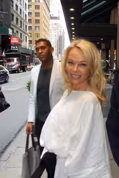 90's sex icon, Playboy Playmate, Home Improvement, Baywatch, Barbwire, V.I.P. NYC June '18. (2018)