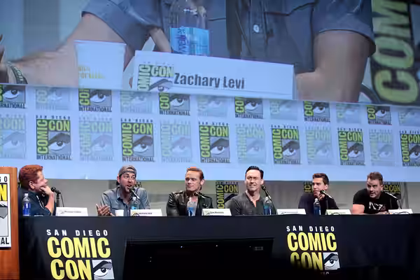 Michael Cudlitz, Zachary Levi, Sam Heughan, Kevin Durand, Jordan Gavaris and Rob Kazinsky speaking at the 2015 San Diego Comic Con International, for "Entertain