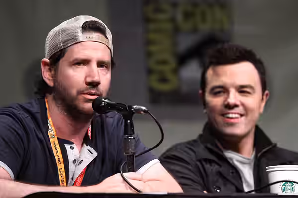 Jamie Kennedy &amp; Seth MacFarlane speaking at the 2012 San Diego Comic-Con International in San Diego, California. Please attribute to Gage Skidmore if used e