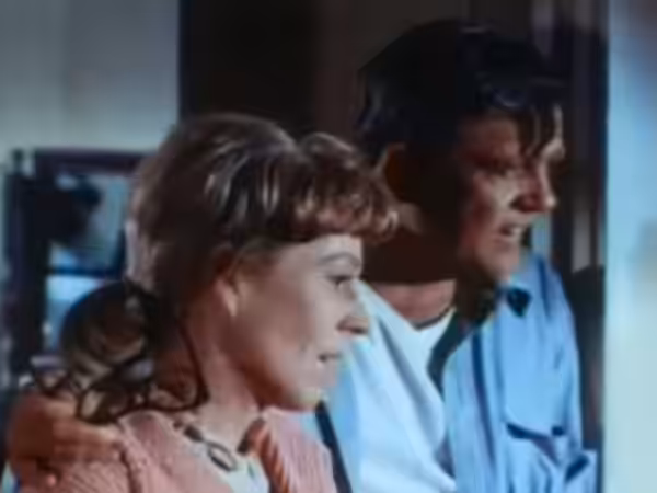 Claudia Bryar &amp; Pat Hingle in the TV movie The Ballad of Andy Crocker - cropped screenshot (1969)