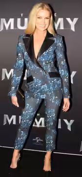 Australian television presenter, actress and media personality Sonia Kruger at the Mummy Black Carpet. (2017)