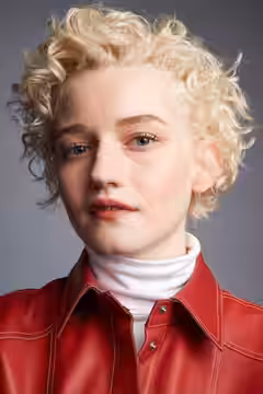 Julia Garner