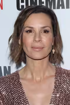 Embeth Davidtz
