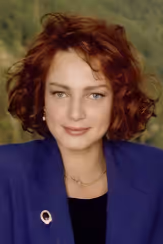 Beatrice Macola
