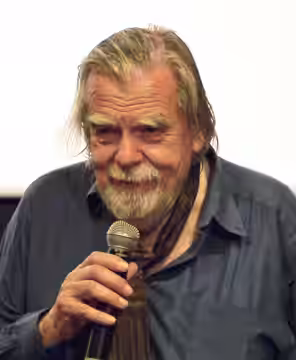 Michael Lonsdale à l'avant première de Les Hommes libres d'Ismaël Ferroukhi - Paris Cinéma (2011)