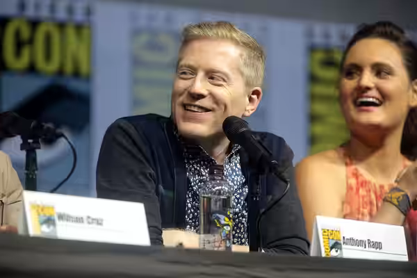 Anthony Rapp speaking at the 2018 San Diego Comic Con International, for "Star Trek: Discovery", at the San Diego Convention Center in San Diego, California. Pl