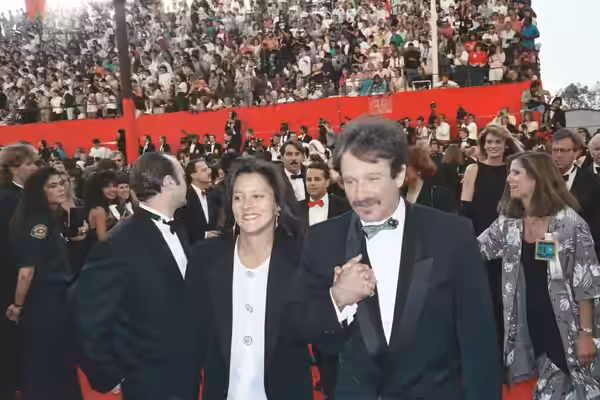 Robin Williams and wife Marsha on the red carpet at the at the 61st Annual Academy Awards, 1989. NOTE: Permission granted to copy, publish, broadcast or post an