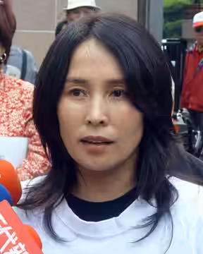 2008 Taiwan Presidential Election: May Chin at Anti-Referendum Protest.