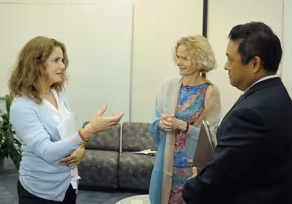 Actress Debra Winger, Dr. Nora Volkow (NIDA Director) and David Mineta (Deputy Director of Demand Reduction, White House Office of National Drug Control Policy) (2011)