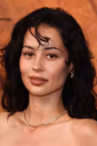 Alexa Demie