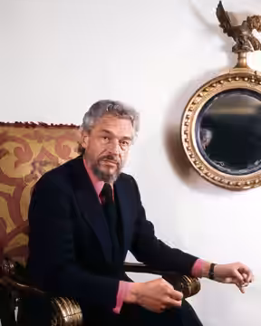Paul Scofield taken in photographer's studio (1972)