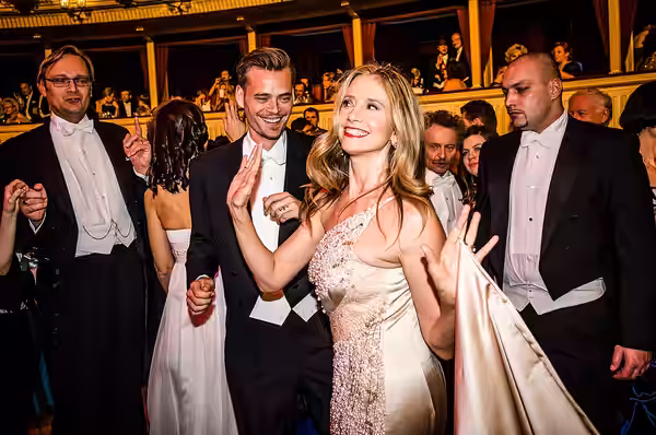 Mira Sorvino at the Wiener Opernball, Staatsoper, Vienna, Austria, February 8, 2013
