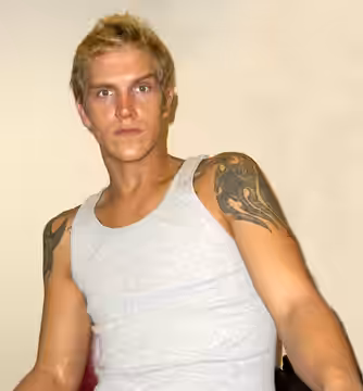 Actor Jason Mewes at the Big Apple Convention, June 8, 2008 Photographed by Luigi Novi. This photo is not in the public domain. It may, however, be used, modifi
