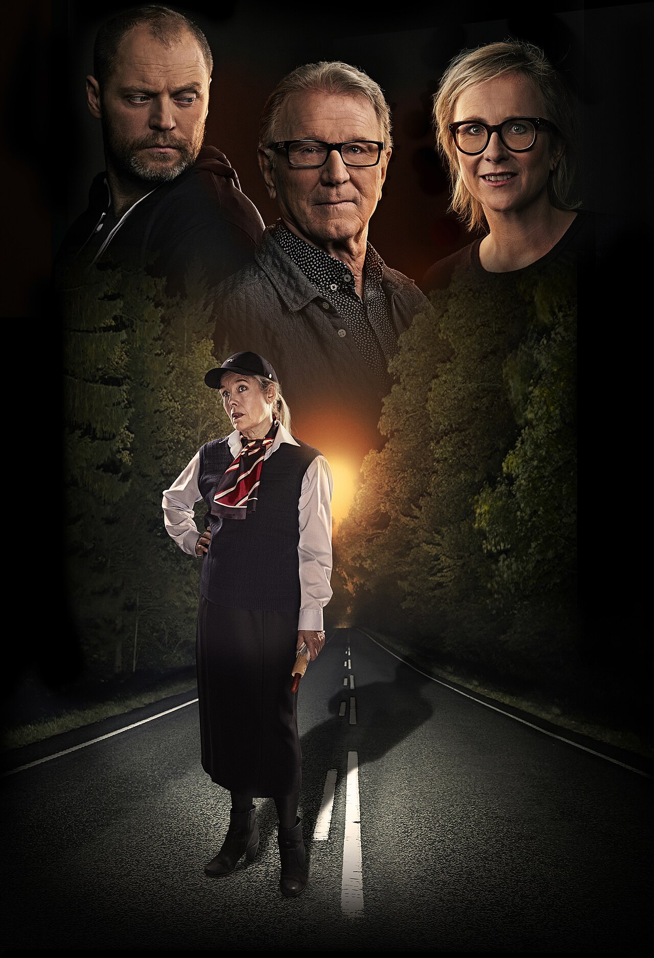 Marianne Høgsbro, Jacob Lohmann, Lisbeth Wulff and Finn Nielsen in the Copenhagen theater Folketeatret's production of the play "Til (ingen verdens) nytte" by T (2016)