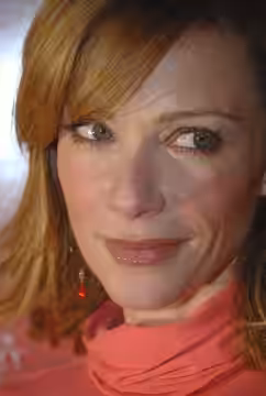 Lauren Holly