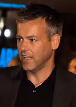 Rupert Graves