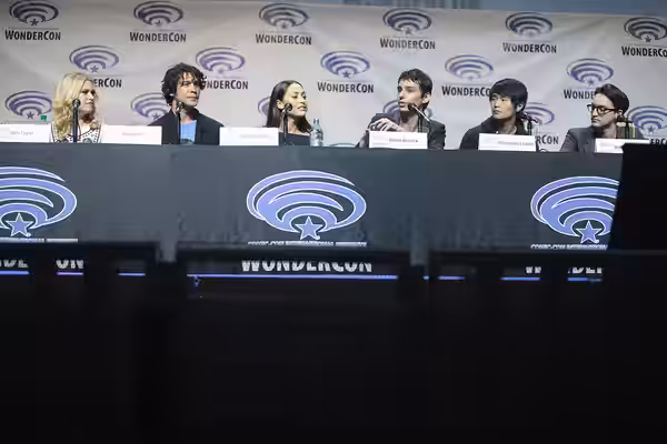 Eliza Taylor, Bob Morley, Lindsey Morgan, Devon Bostick, Christopher Larkin and Richard Harmon speaking at the 2016 WonderCon, for "The 100", at the Los Angeles
